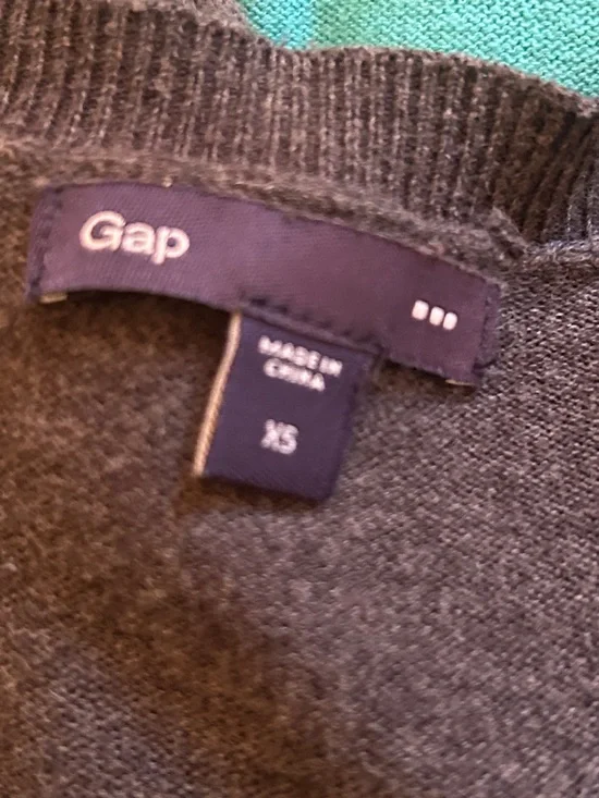 Women’s Assorted Cardigans - Picture 5 of 10